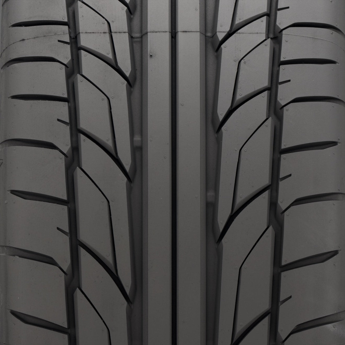 Nitto NT555 G2 Tire