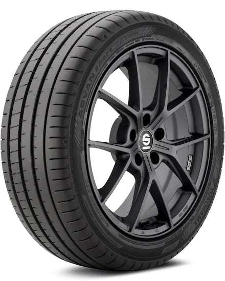 Yokohama Advan Sport V107E Tire