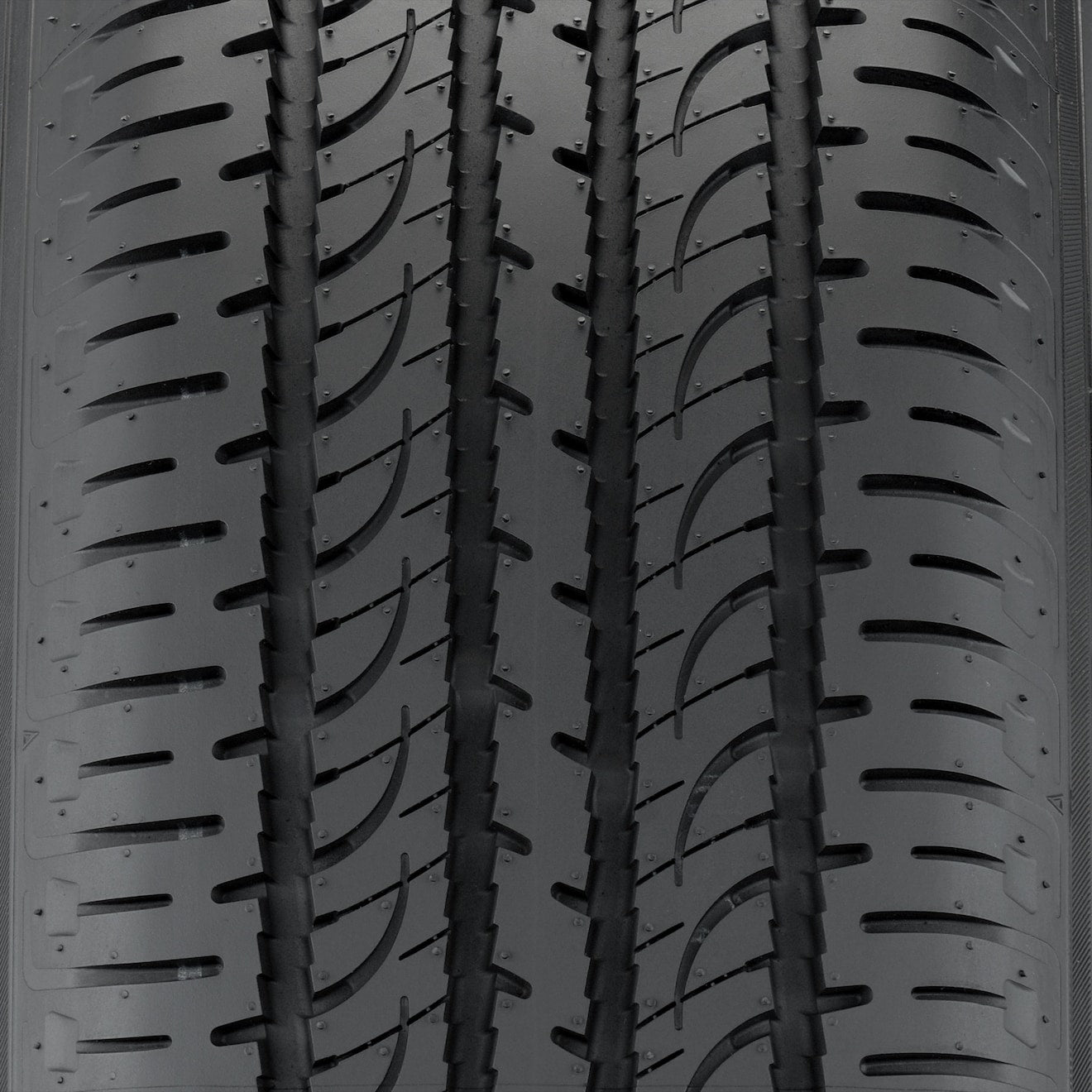 Yokohama Geolandar G055E Tire